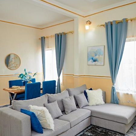 Appartement Avec Vue Panoramique Two Or Three Rooms Yaounde Bagian luar foto