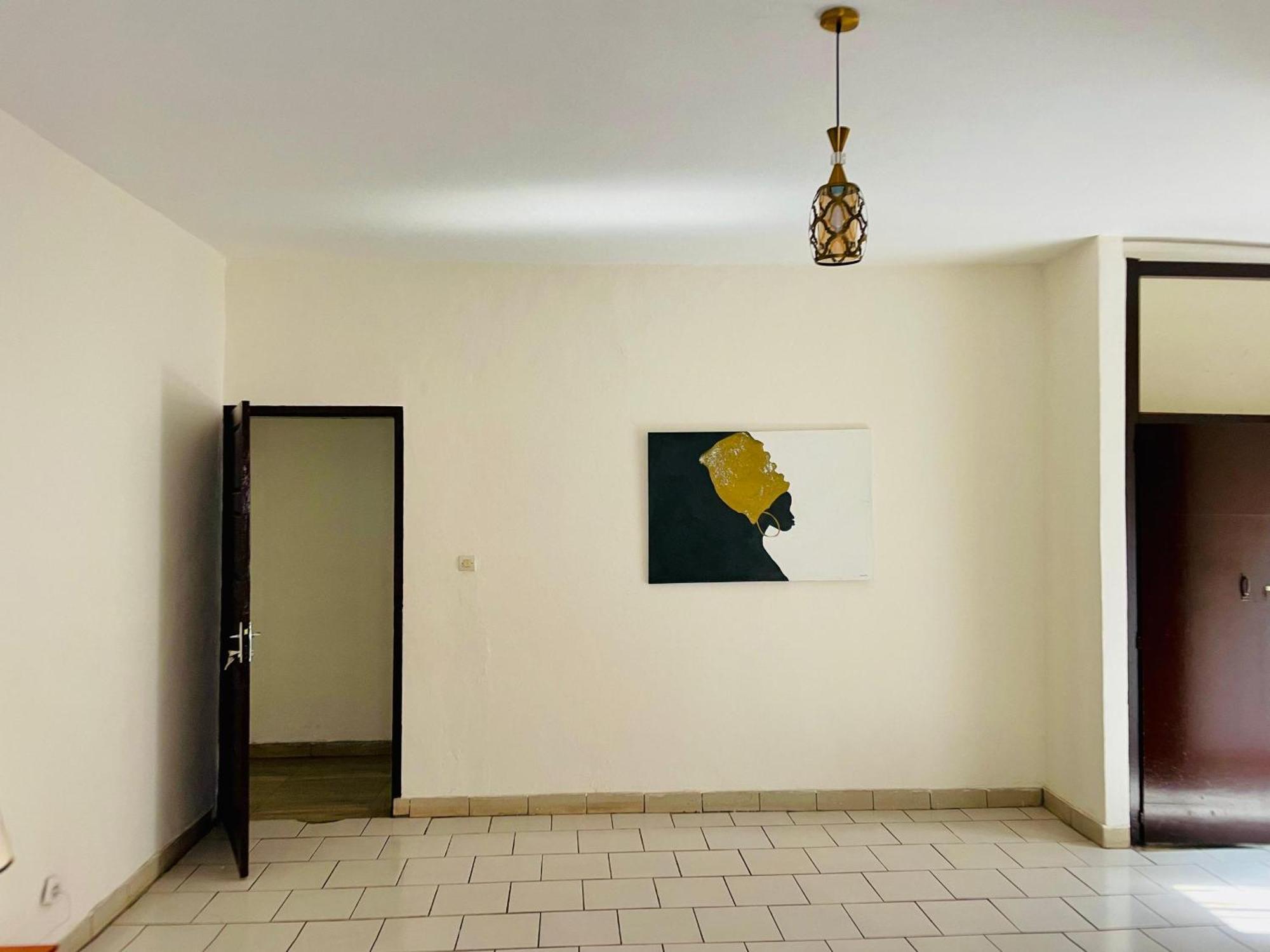 Appartement Avec Vue Panoramique Two Or Three Rooms Yaounde Bagian luar foto