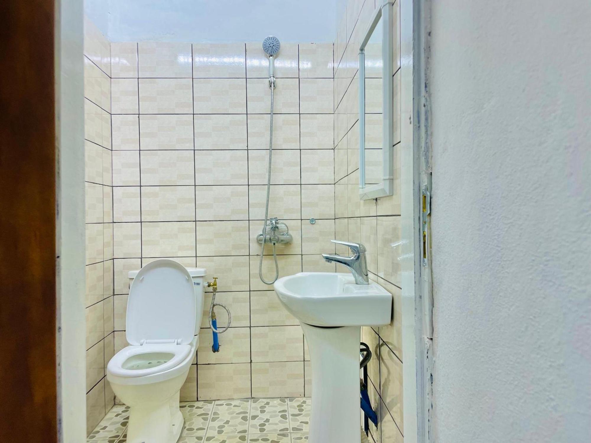 Appartement Avec Vue Panoramique Two Or Three Rooms Yaounde Bagian luar foto